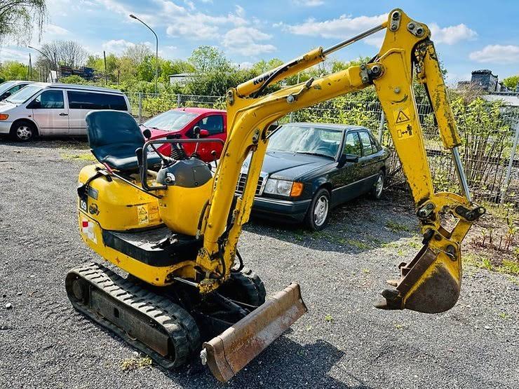 Komatsu PC09-1, (2008), 1500 heures, 0.8T - occasion